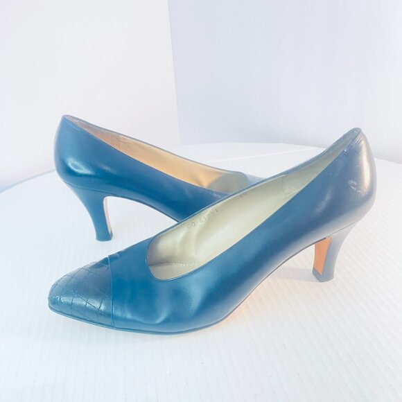 Salvatore Ferragamo Lorence Pumps – Made in Italy – Size 10 - Picture 9 of 17